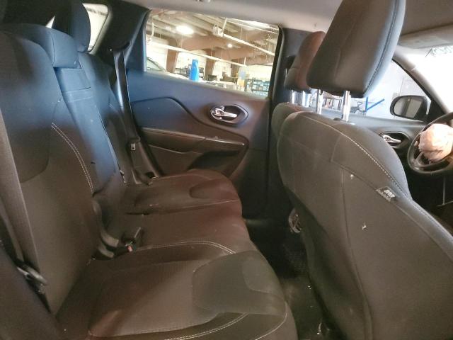 1C4PJLCS3GW177269 - 2016 JEEP CHEROKEE LATITUDE WHITE photo 11