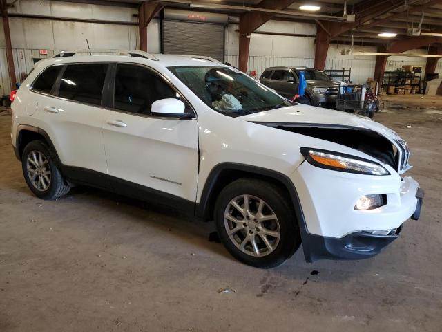 1C4PJLCS3GW177269 - 2016 JEEP CHEROKEE LATITUDE WHITE photo 4