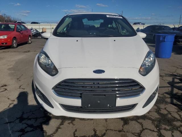 3FADP4BJ5KM130565 - 2019 FORD FIESTA SE 白色 照片 5