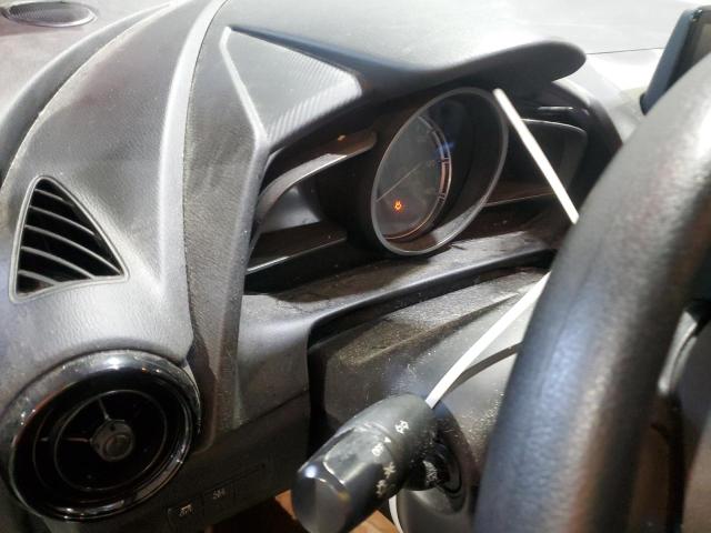 3MYDLBYV4KY503268 - 2019 TOYOTA YARIS L 银色 照片 9