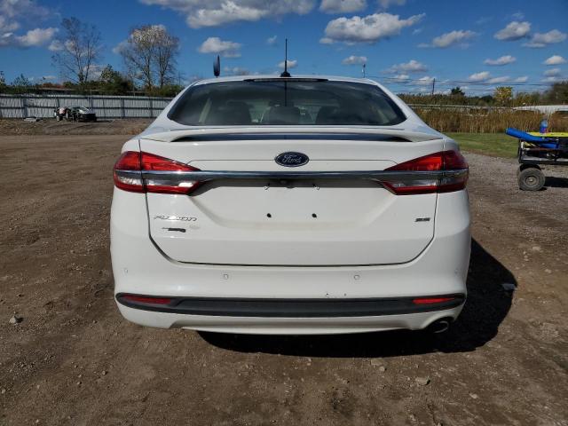 3FA6P0H79JR113895 - 2018 FORD FUSION SE Weiß Foto 6