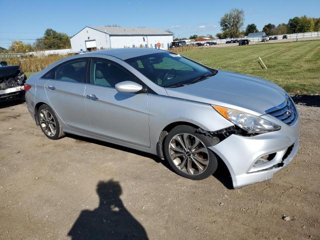 5NPEC4AB5DH788416 - 2013 HYUNDAI SONATA SE Күміс фото 4