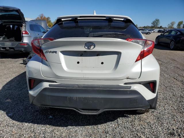 NMTKHMBX7JR052080 - 2018 TOYOTA C-HR XLE Білий фото 6