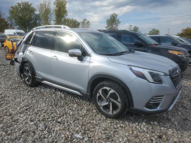 JF2SKAMC4RH414976 - 2024 SUBARU FORESTER TOURING ვერცხლისფერი ფოტო 4