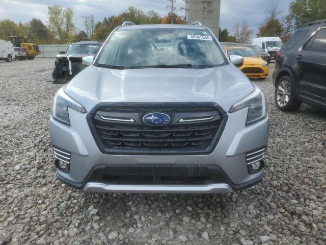 JF2SKAMC4RH414976 - 2024 SUBARU FORESTER TOURING ვერცხლისფერი ფოტო 5