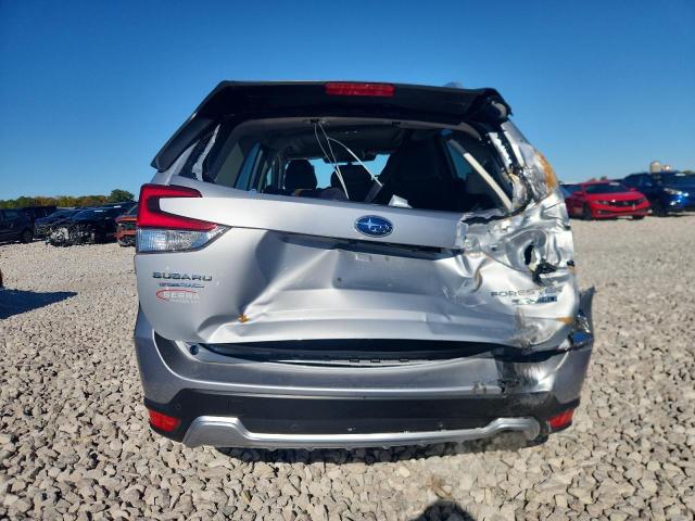 JF2SKAMC4RH414976 - 2024 SUBARU FORESTER TOURING ვერცხლისფერი ფოტო 6