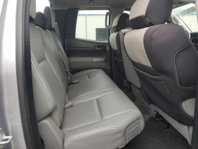 5TFRY5F18BX104744 - 2011 TOYOTA TUNDRA DOUBLE CAB SR5 SILVER photo 10