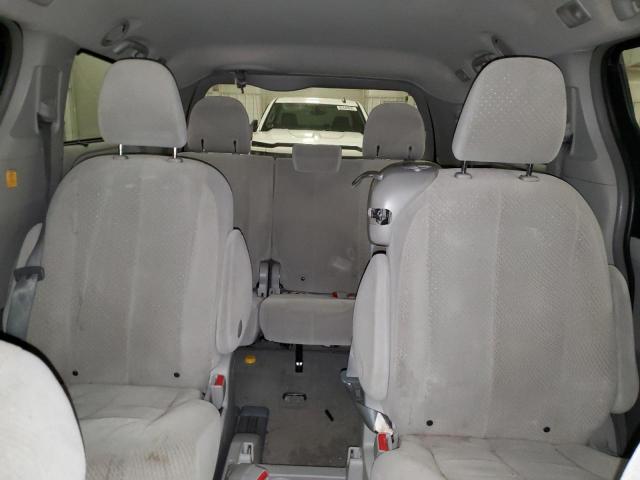 5TDKK3DC1CS265097 - 2012 TOYOTA SIENNA LE შავი ფოტო 10