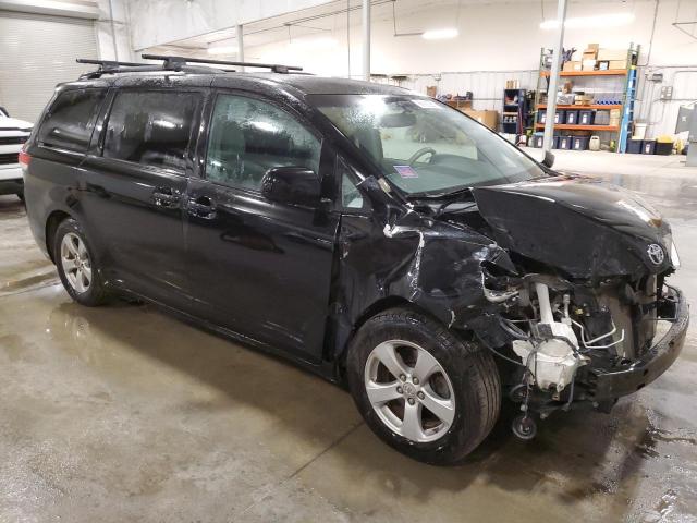 5TDKK3DC1CS265097 - 2012 TOYOTA SIENNA LE შავი ფოტო 4