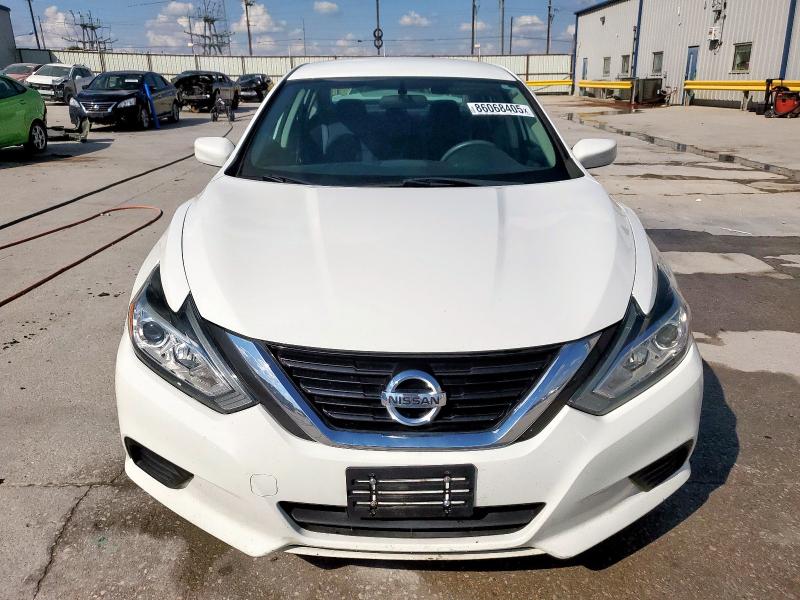 1N4AL3AP5JC480373 - 2018 NISSAN ALTIMA 2.5 WHITE photo 5