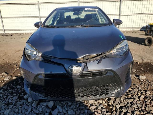 2T1BURHE6JC992623 - 2018 TOYOTA COROLLA L GRAY photo 5