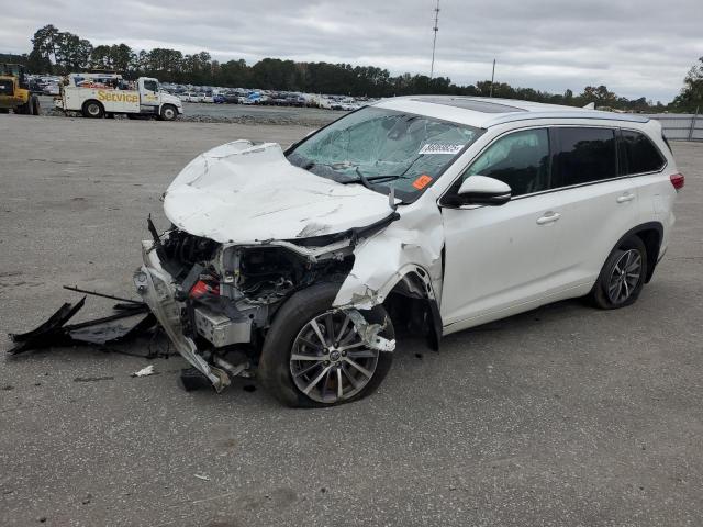 2018 TOYOTA HIGHLANDER SE, 