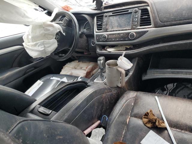 5TDJZRFH7JS833093 - 2018 TOYOTA HIGHLANDER SE 白色 照片 8