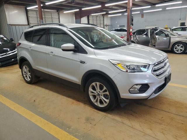 1FMCU9HD9JUA98707 - 2018 FORD ESCAPE SEL SILVER photo 4