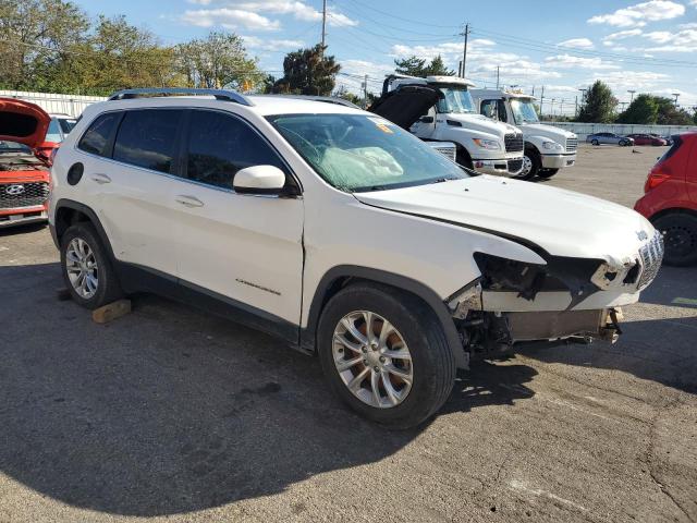 1C4PJLCB0KD266303 - 2019 JEEP CHEROKEE LATITUDE Білий фото 4