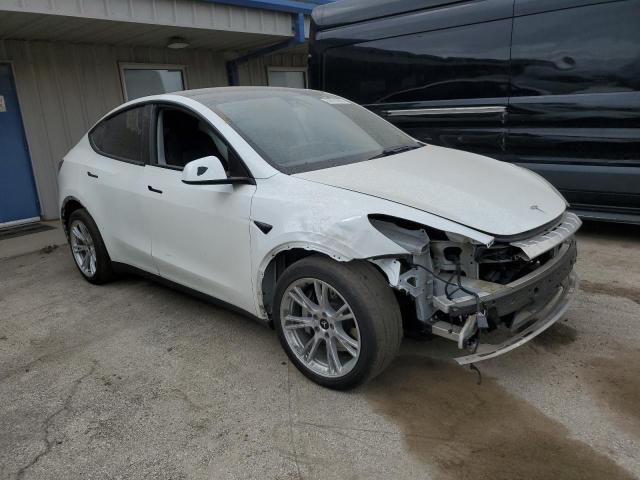 5YJYGDEE1LF034996 - 2020 TESLA MODEL Y أبيض صورة 4