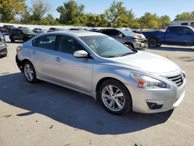 1N4AL3AP5FN878131 - 2015 NISSAN ALTIMA 2.5 银色 照片 4