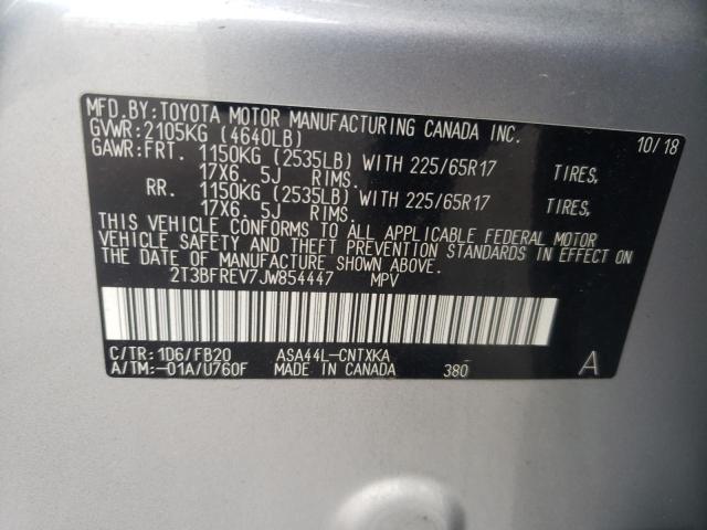 2T3BFREV7JW854447 - 2018 TOYOTA RAV4 LE Сріблястий фото 13