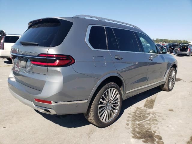 5UX23EM02P9N95817 - 2023 BMW X7 XDRIVE40I Grau Foto 3