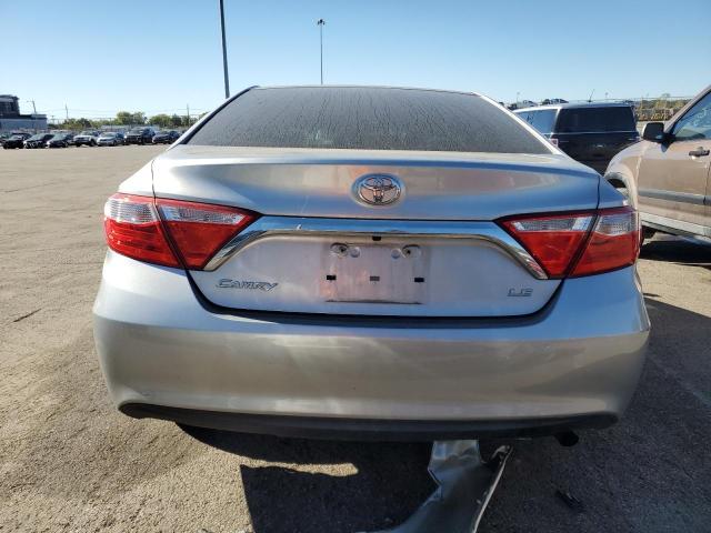 4T4BF1FK5FR468363 - 2015 TOYOTA CAMRY LE SILVER photo 6