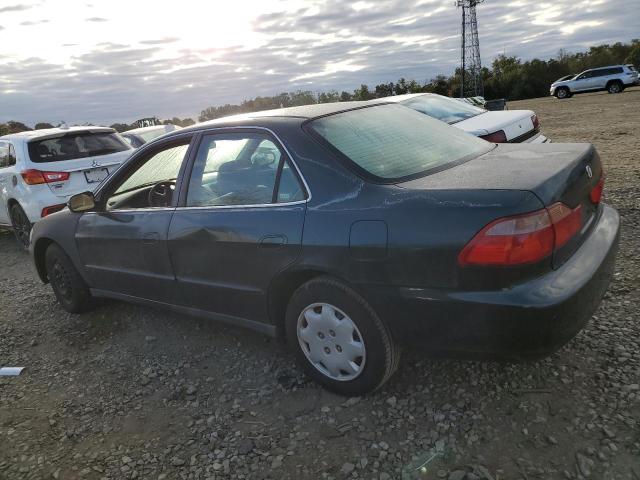 1HGCG6650XA106100 - 1999 HONDA ACCORD LX GREEN photo 2