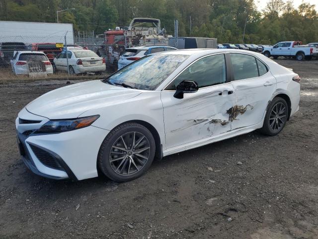 2022 TOYOTA CAMRY SE, 