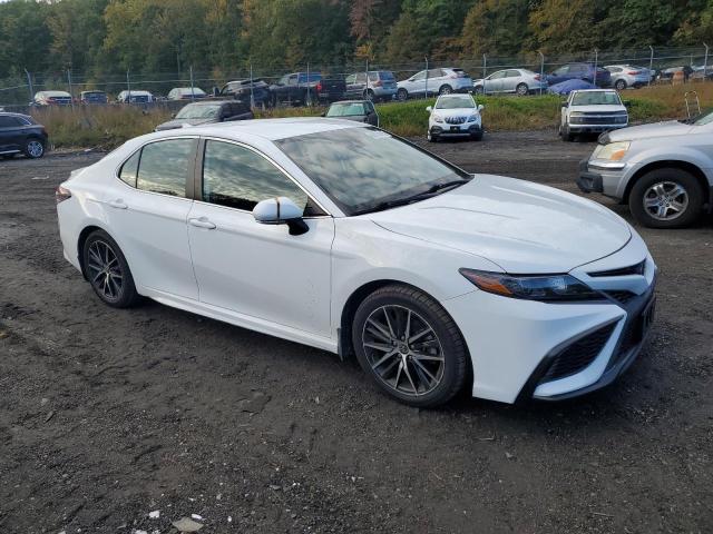 4T1G11AK0NU638228 - 2022 TOYOTA CAMRY SE თეთრი ფოტო 4
