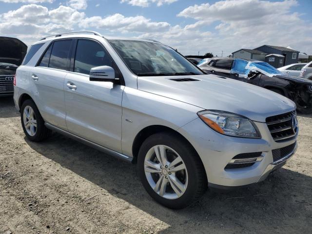 4JGDA5HB8CA012781 - 2012 MERCEDES-BENZ ML 350 4MATIC SILVER photo 4