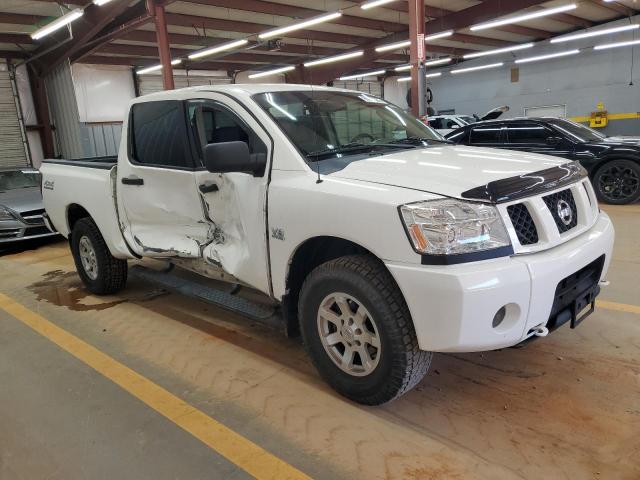 1N6AA07B74N540279 - 2004 NISSAN TITAN XE WHITE photo 4
