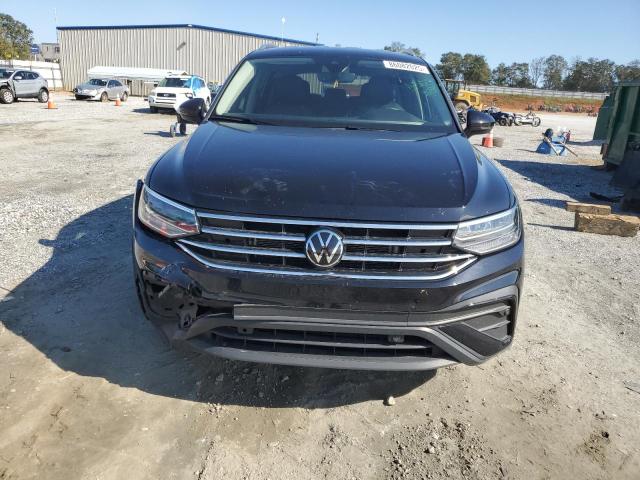 3VV3B7AX8RM186314 - 2024 VOLKSWAGEN TIGUAN SE Negro foto 5