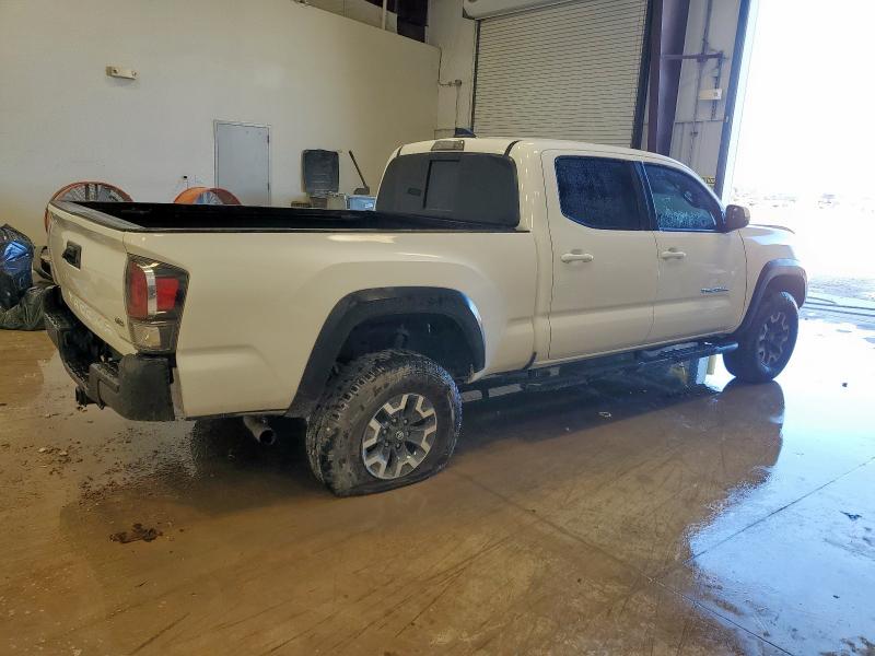 5TFDZ5BN1MX067703 - 2021 TOYOTA TACOMA DOUBLE CAB WHITE photo 3