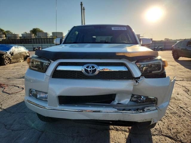 JTEBU5JR6C5089146 - 2012 TOYOTA 4RUNNER SR5 WHITE photo 5