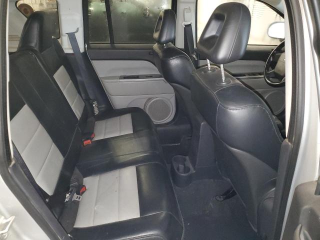 1J8FF57W97D198430 - 2007 JEEP COMPASS LIMITED SILVER photo 11