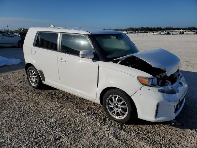 JTLZE4FEXFJ072785 - 2015 TOYOTA SCION XB 白色 照片 4