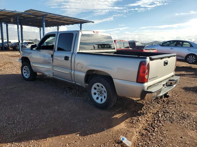 2GCEC13V661198672 - 2006 CHEVROLET SILVERADO C1500 SILVER photo 2