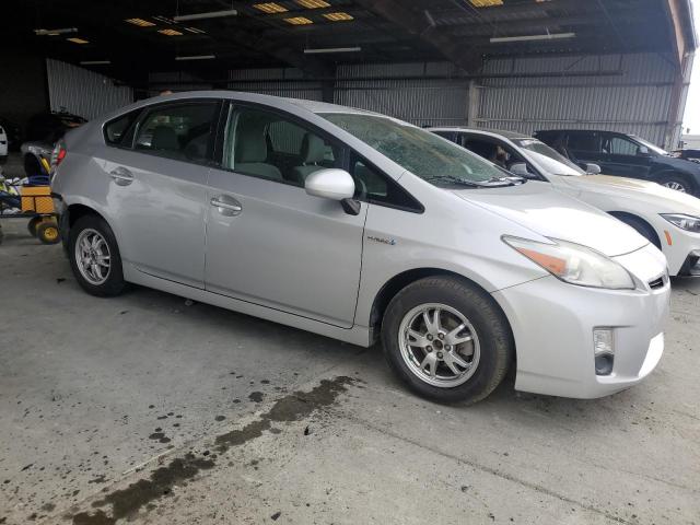JTDKN3DUXA0161093 - 2010 TOYOTA PRIUS SILVER photo 4