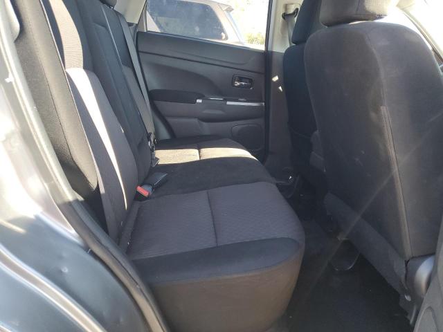 JA4AP3AU8KU033868 - 2019 MITSUBISHI OUTLANDER ES GRAY photo 11