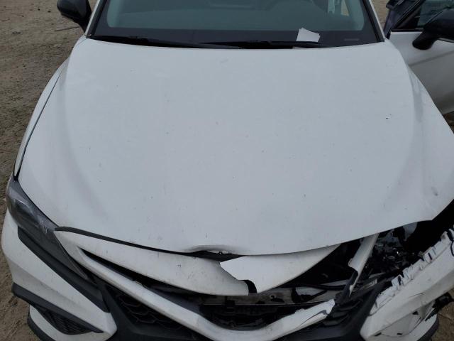 4T1T31AK0PU051023 - 2023 TOYOTA CAMRY SE NIGHT SHADE WHITE photo 11