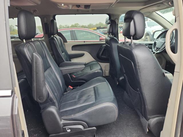 2C4RC1CG9GR215518 - 2016 CHRYSLER TOWN & COU TOURING L CHARCOAL photo 11