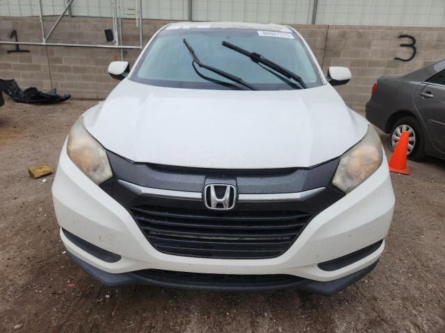 3CZRU6H39GM755095 - 2016 HONDA HR-V LX WHITE photo 5