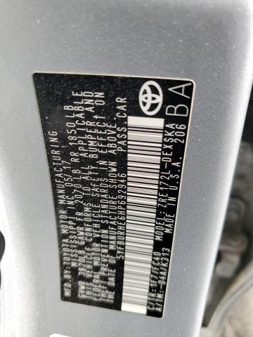 5YFBURHE6HP692946 - 2017 TOYOTA COROLLA L SILVER photo 12