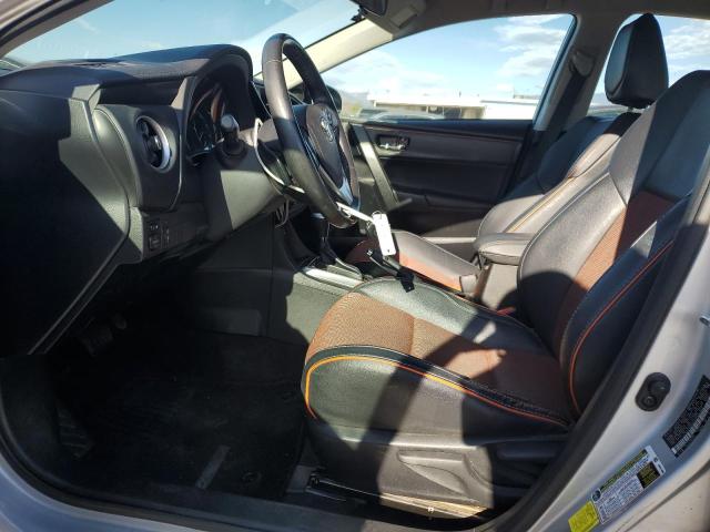 5YFBURHE6HP692946 - 2017 TOYOTA COROLLA L SILVER photo 7