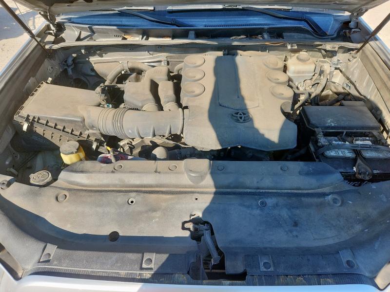 JTEZU5JRXA5005633 - 2010 TOYOTA 4RUNNER SR5 SILVER photo 12