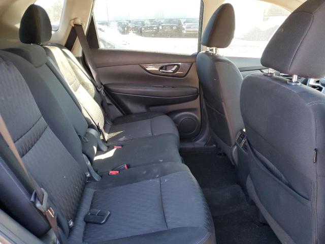 KNMAT2MT6JP520806 - 2018 NISSAN ROGUE S GRAY photo 11