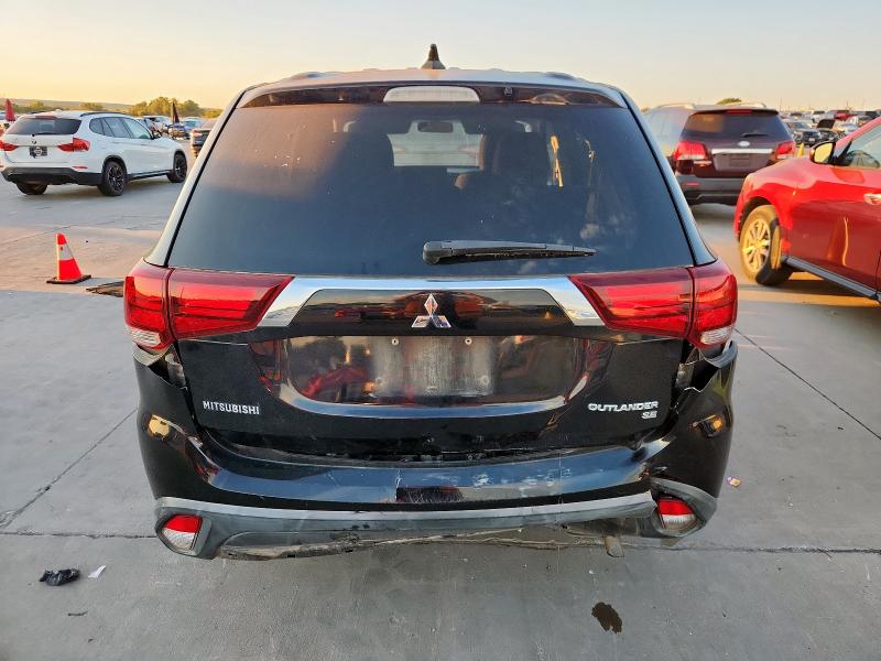 JA4AD3A35JZ016365 - 2018 MITSUBISHI OUTLANDER SE შავი ფოტო 6