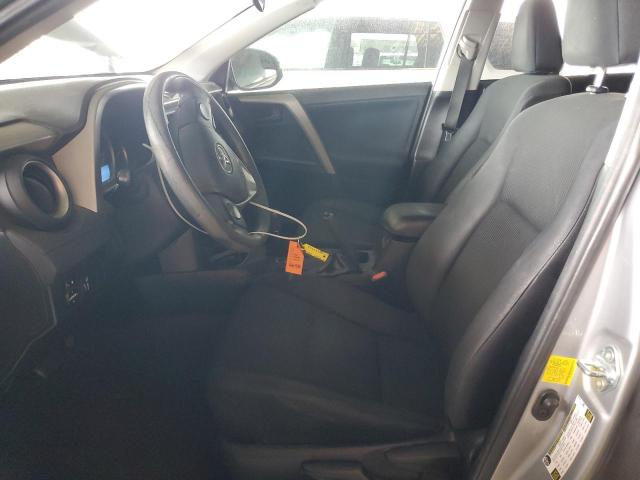 2T3ZFREV2GW237612 - 2016 TOYOTA RAV4 LE 银色 照片 7