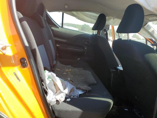 JTDKDTB37J1619860 - 2018 TOYOTA PRIUS C 橙色 照片 10