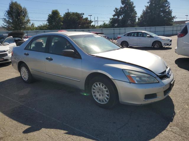 1HGCM56187A020369 - 2007 HONDA ACCORD VALUE SILVER photo 4