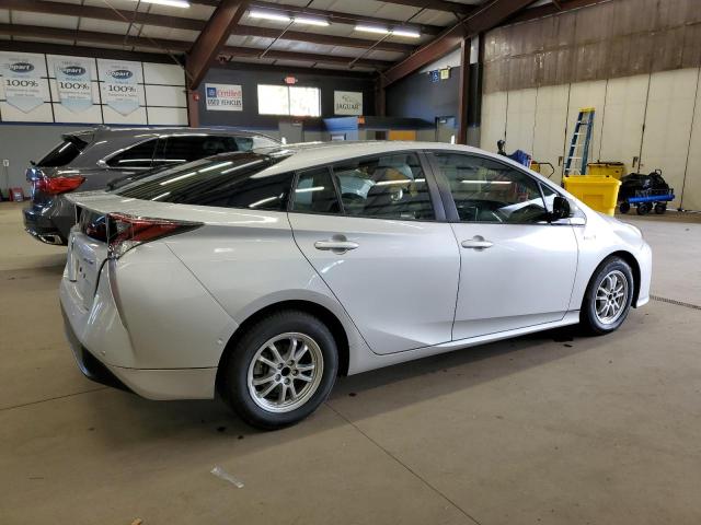 JTDKBRFU6J3592098 - 2018 TOYOTA PRIUS SILVER photo 3