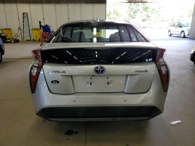 JTDKBRFU6J3592098 - 2018 TOYOTA PRIUS SILVER photo 6